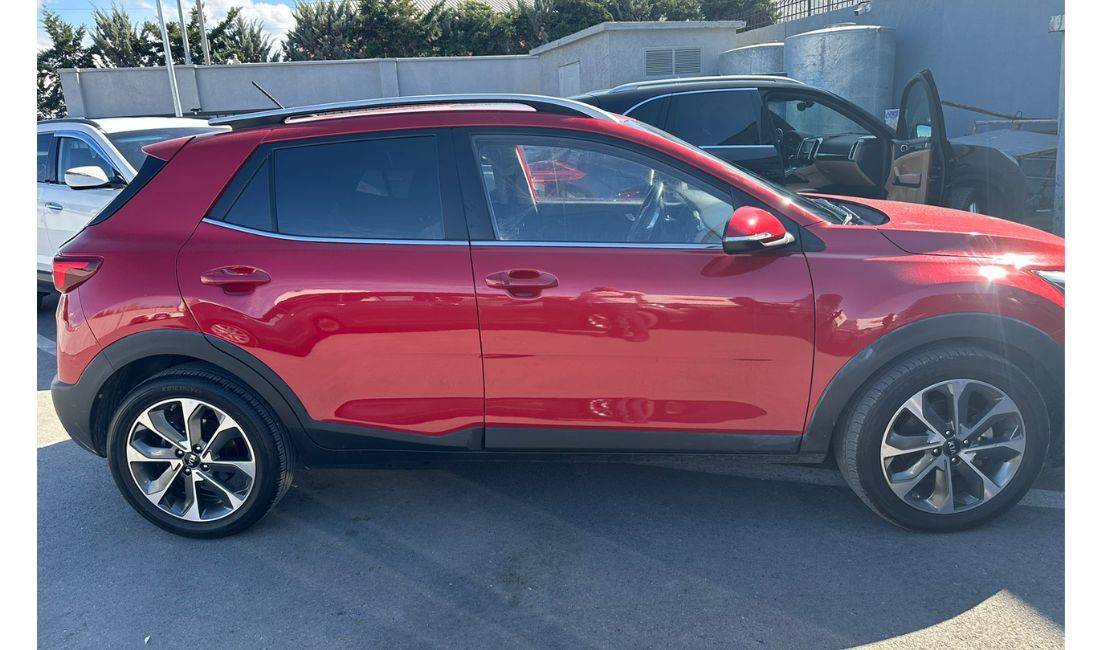 Jepet me qera Makina Kia Stonic me cmim ditor duke filluar nga 50 Euro