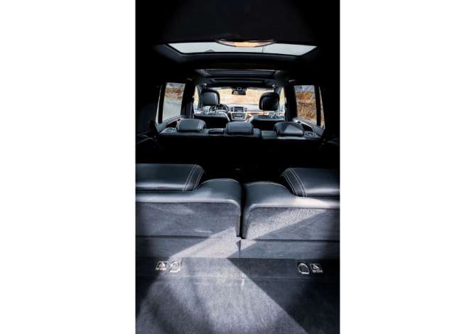 Mercedes Benz GL jepet me qera me cmim 75 euro dita 