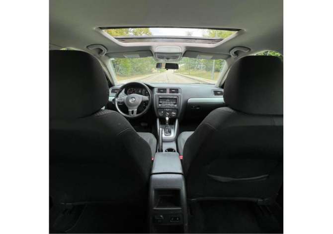 Makine me qera ne Rinas Tirane - Volkswagen Jetta me cmim ditor 40 Euro