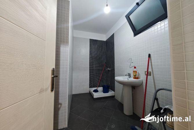 Business Property in Sale 1+1 in Tirana - 10,000 Euro