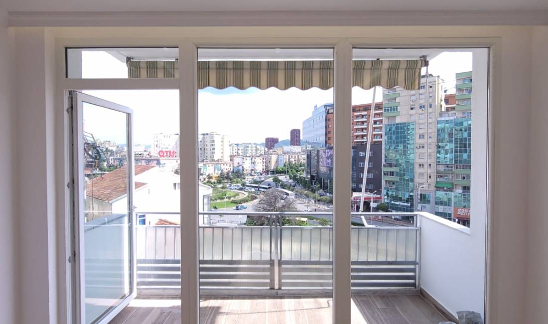 Shtepi ne shitje Apartament ne Tirane, 2+1, Mobilimi Bosh, pa mobiluar, Pagesa 210,000  Euro.