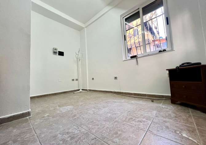 Ambient biznesi me qera 1+1 ne Tirane - 350 Euro