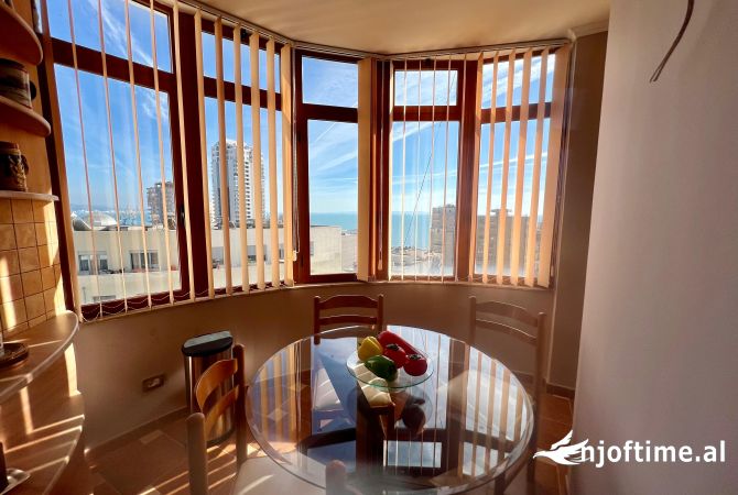 Shtepi ne shitje Apartament ne Durres, 3+1, Mobilimi E mobiluar, Pagesa 220,000  Euro.