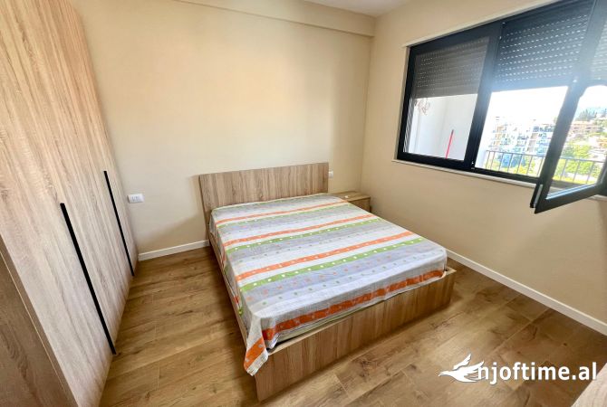 Shtepi me qera Apartament ne Tirane, 1+1, Mobilimi E mobiluar, Pagesa 400  Euro.