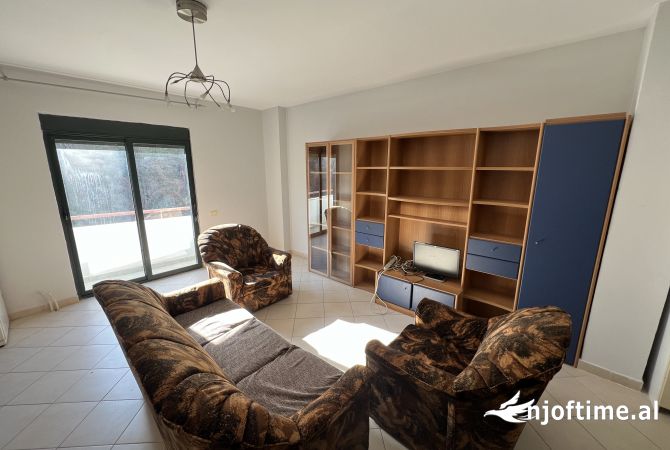SHITET APARTAMENT 2+1 + DEPO RRUGA THESARIT FRESK 