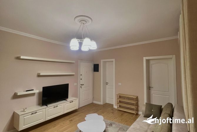 Shtepi me qera Apartament ne Tirane, 1+1, Mobilimi E mobiluar, Pagesa 550  Euro.