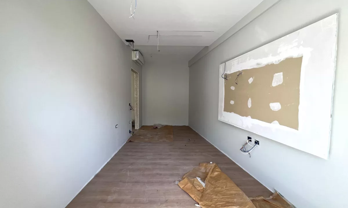 Shtepi ne shitje Apartament ne Tirane, 1+1, Mobilimi E mobiluar, Pagesa 136,500  Euro.