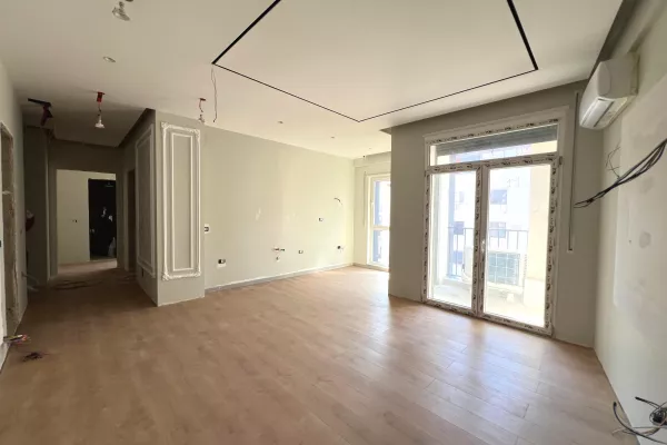 Shtepi ne shitje Apartament ne Tirane, 2+1, Mobilimi E mobiluar, Pagesa 180,000  Euro.