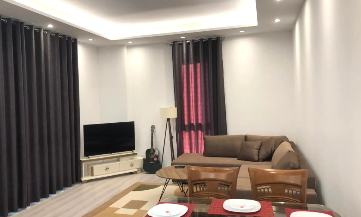 Shtepi me qera Apartament ne Tirane, 1+1, Mobilimi E mobiluar, Pagesa 800  Euro.