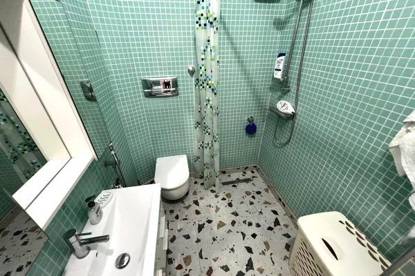 Shtepi me qera Apartament ne Tirane, 2+1, Mobilimi E mobiluar, Pagesa 650  Euro.