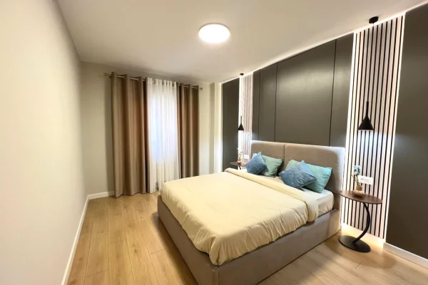Shtepi ne shitje Apartament ne Tirane, 2+1, Mobilimi E mobiluar, Pagesa 310,000  Euro.