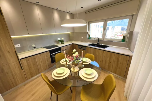 Shtepi ne shitje Apartament ne Tirane, 2+1, Mobilimi E mobiluar, Pagesa 310,000  Euro.