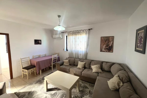 QERA APARTAMENT 2+1 TE SHKOLLA BAJRAM CURRI