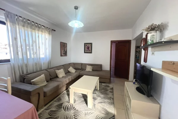 Shtepi me qera Apartament ne Tirane, 2+1, Mobilimi E mobiluar, Pagesa 350  Euro.