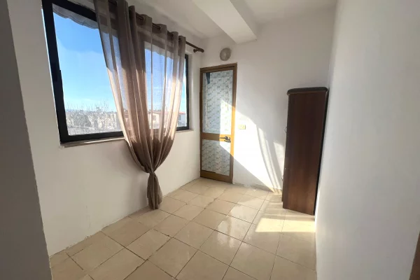 Shtepi me qera Apartament ne Tirane, 2+1, Mobilimi E mobiluar, Pagesa 350  Euro.