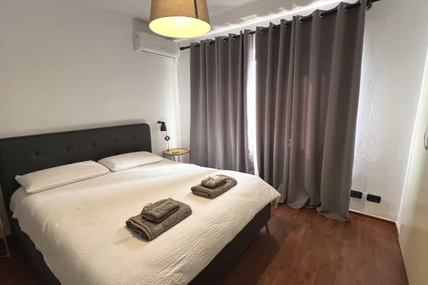 Shtepi me qera Apartament ne Tirane, 1+1, Mobilimi E mobiluar, Pagesa 700  Euro.