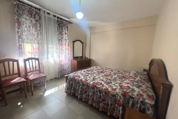 Shtepi ne shitje Apartament ne Durres, 1+1, Mobilimi E mobiluar, Pagesa 85,000  Euro.