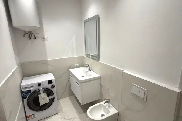 Shtepi me qera Apartament ne Tirane, 2+1, Mobilimi E mobiluar, Pagesa 575  Euro.