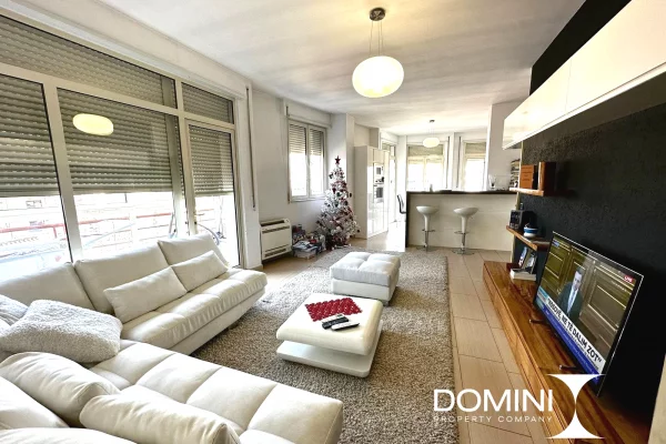 Shtepi ne shitje Apartament ne Tirane, 2+1, Mobilimi E mobiluar, Pagesa 210,000  Euro.