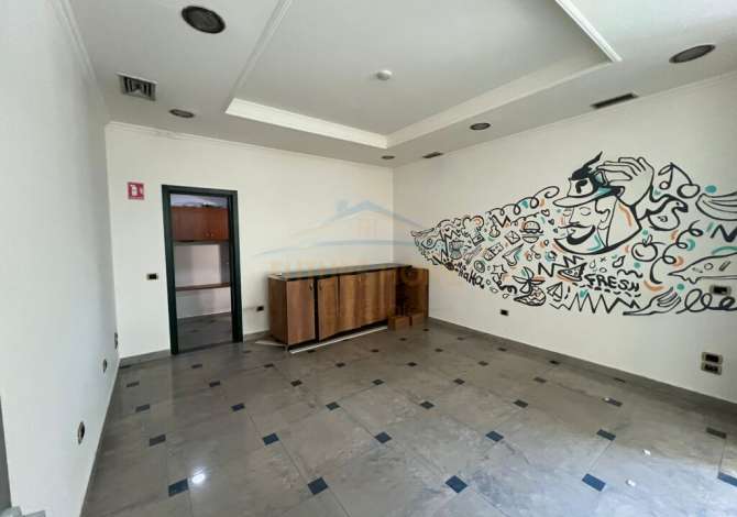 Shitet, Ambient Biznesi, Sheshi Wilson, Blloku