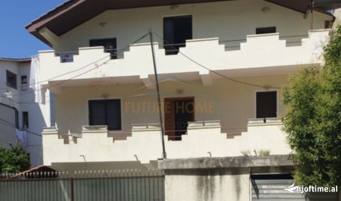 Shtepi ne shitje Vila Luksoze ne Tirane, 6+1, Mobilimi E mobiluar, Pagesa 350,000  Euro.