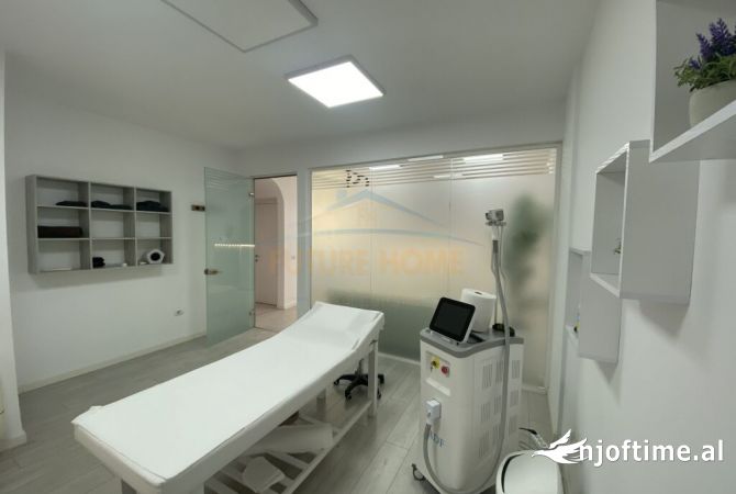 Biznes ne shitje, Qender Estetike, Blloku, Tirane.