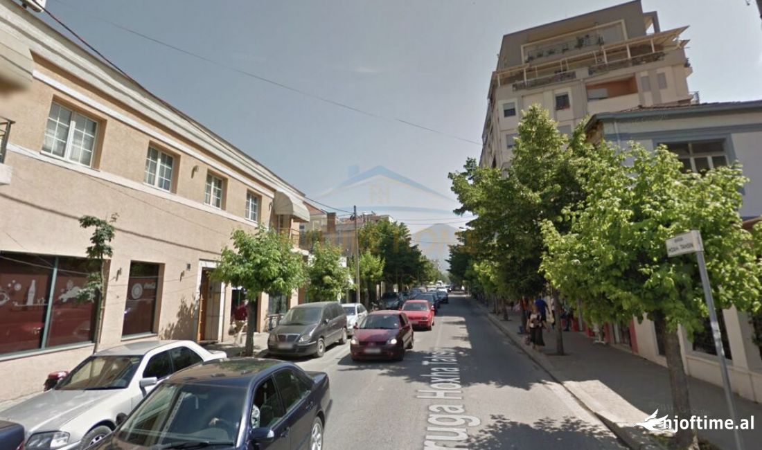 Shiten, 2 Poste Parkim, Pazari i Ri