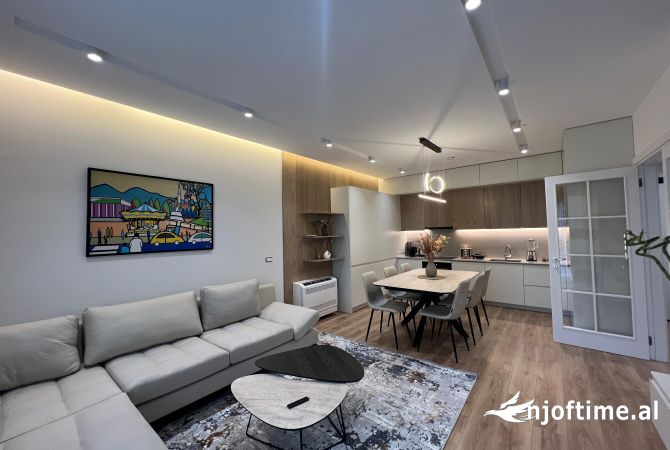 Jepet me qera Apartament 2+1+2 me post parkimi te perfshire tek Stacioni i Trenit