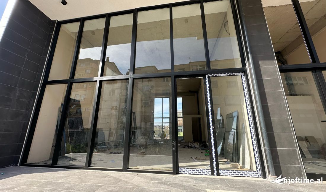 Shitet / Jepet me Qera, Ambient Biznesi, Alidemi, Tirane.