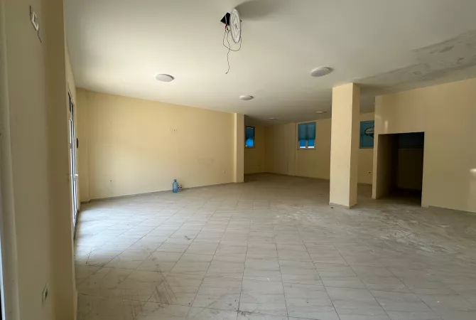  Ambient open space për qira te Komuna e Parisit