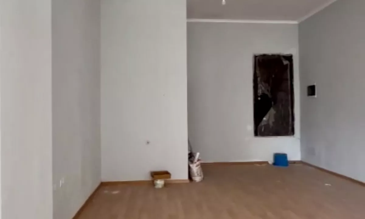 Shitet Njesi Biznesi te Liqeni i Thate