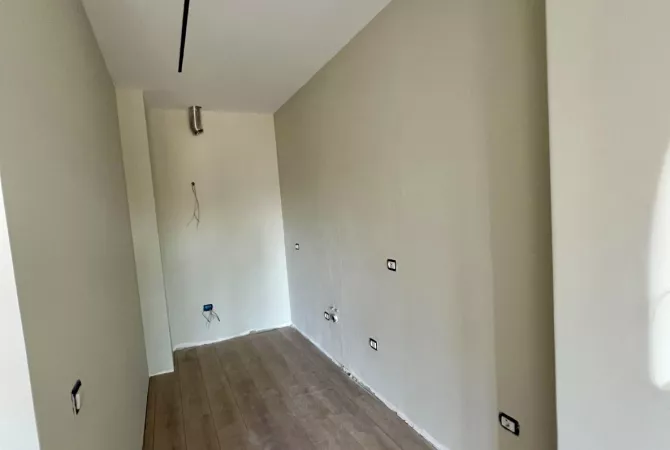 Apartment for rent in Tirana 1+1, Emty