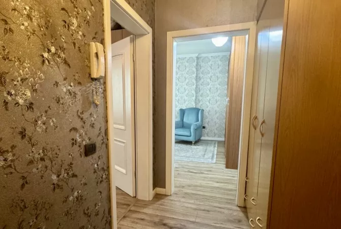Shtepi ne shitje Apartament ne Tirane, 2+1, Mobilimi E mobiluar, Pagesa 385,000  Euro.
