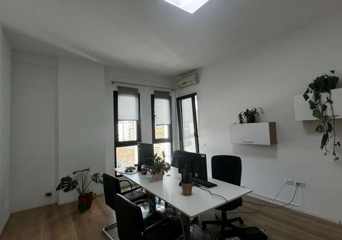 Ambient biznesi me qera 3+1 ne Tirane - 200 Euro