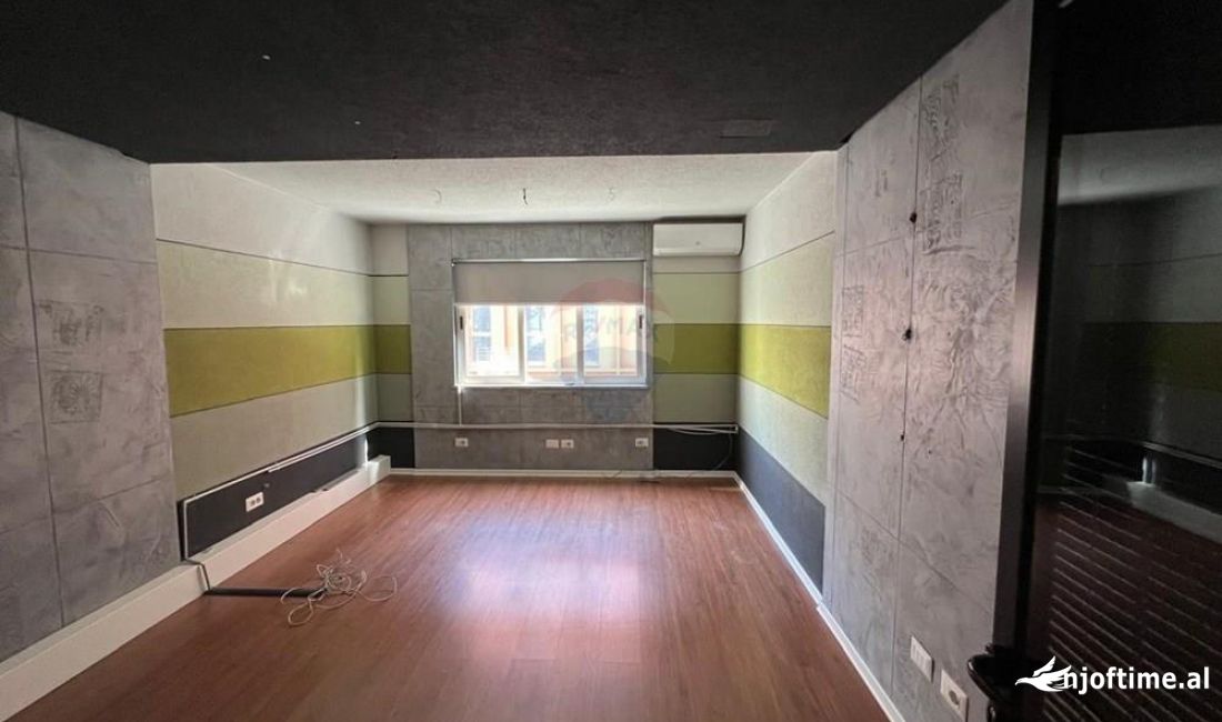 ZYRE PER QIRA PRANE SHESHIT WILLSON - BLLOK