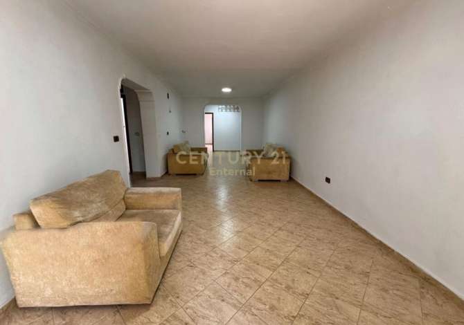 Business Property for Rent 1+1 in Tirana - 600 Euro