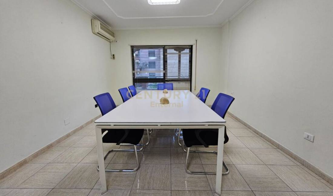 Jepet Zyre me Qera ne Bllok