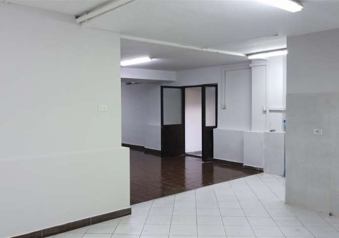 Ambient biznesi ne shitje 4+1 ne Tirane - 120,000 Euro