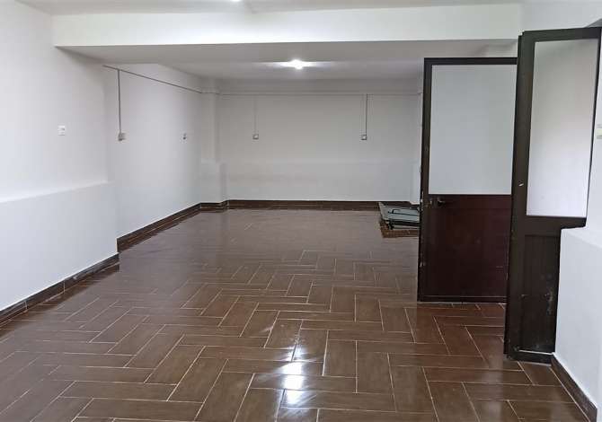 Ambient biznesi ne shitje 4+1 ne Tirane - 120,000 Euro