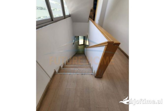 Jepet me Qera Ambient Biznesi, Ish Tregu Elektrik,2700 Euro