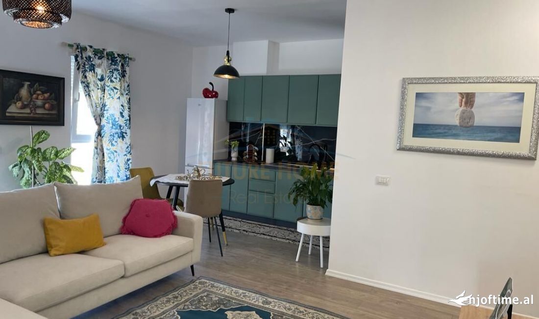 Shtepi ne shitje Apartament ne Tirane, 2+1, Mobilimi E mobiluar, Pagesa 105,000  Euro.