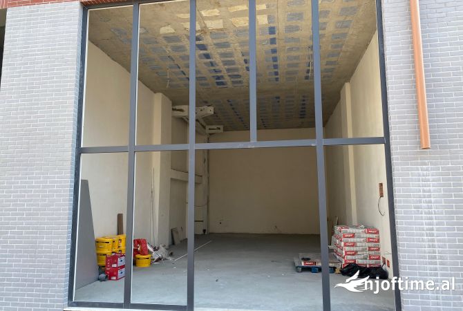 Ambient biznesi ne shitje 1+1 ne Tirane - 420,000 Euro