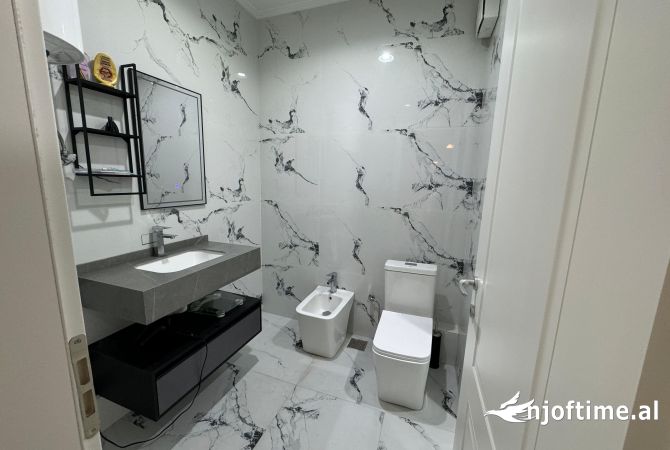 Apartment for sale in Tirana 2+1, In Part