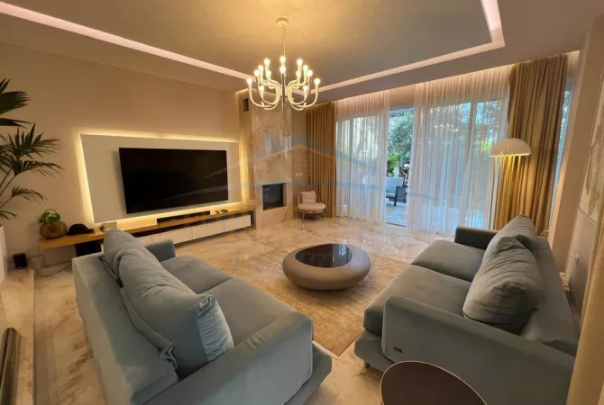 Luxury villas for sale in Durres 3+1, Furnished