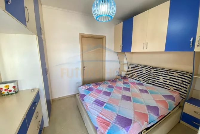 Shtepi ne shitje Apartament ne Tirane, 1+1, Mobilimi E mobiluar, Pagesa 98,000  Euro.
