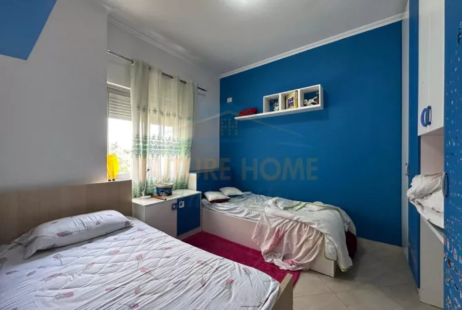 Shtepi ne shitje Apartament ne Tirane, 2+1, Mobilimi E mobiluar, Pagesa 1,350,000  Euro.