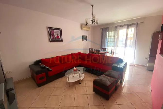 Qera, Apartament 2+1, Fresk, 400 Euro