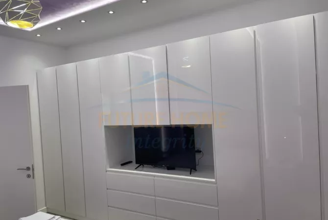 Shtepi me qera Apartament ne Tirane, 1+1, Mobilimi E mobiluar, Pagesa 1,000  Euro.