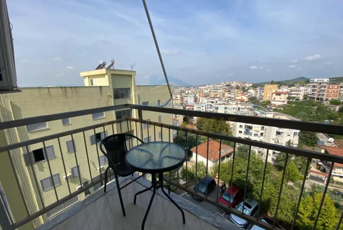 Shtepi ne shitje Apartament ne Tirane, 2+1, Mobilimi E mobiluar, Pagesa 135,000  Euro.