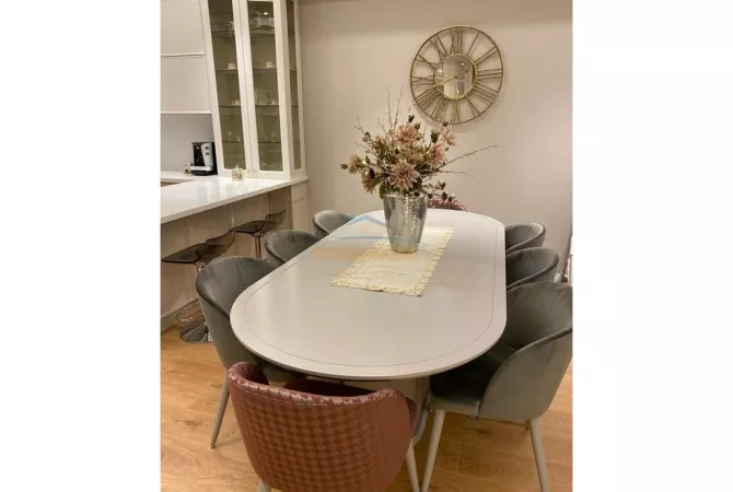 Shtepi ne shitje Apartament ne Tirane, 2+1, Mobilimi E mobiluar, Pagesa 385,000  Euro.